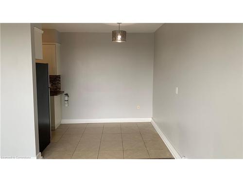 703-326 Hunter Street E, Hamilton, ON - Indoor Photo Showing Other Room