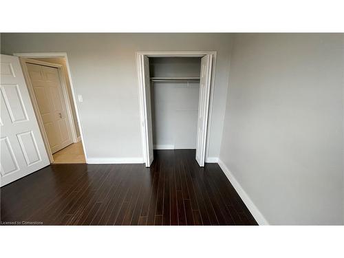 703-326 Hunter Street E, Hamilton, ON - Indoor Photo Showing Bathroom