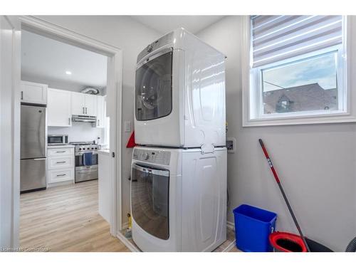 2-88 Tisdale Street S, Hamilton, ON - Indoor Photo Showing Laundry Room