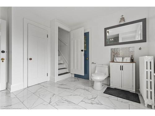 73 Talbot Street N, Simcoe, ON - Indoor Photo Showing Bathroom