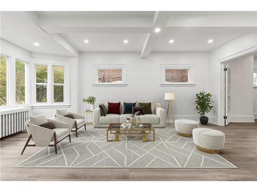 73 Talbot Street N, Simcoe, ON - Indoor Photo Showing Living Room