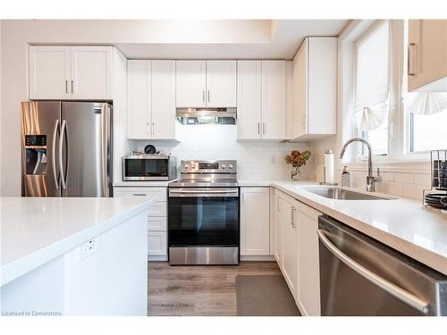 149-1890 Rymal Road E, Hamilton, ON - Indoor Photo Showing Kitchen With Upgraded Kitchen