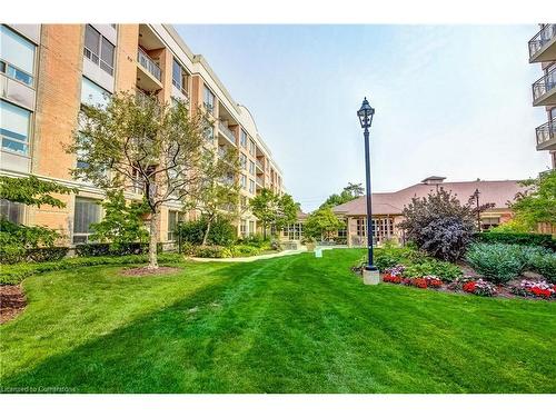 1208-100 Burloak Drive, Burlington, ON - Outdoor