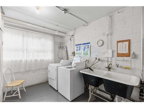 14-227 Macnab Street S, Hamilton, ON - Indoor Photo Showing Laundry Room