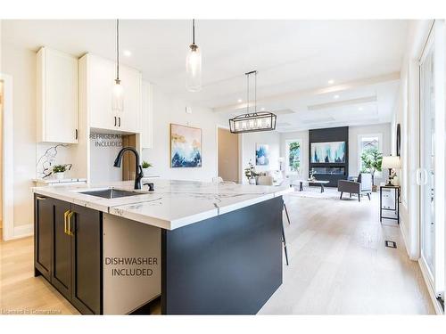 1 West Avenue, Stoney Creek, ON - Indoor Photo Showing Kitchen With Upgraded Kitchen