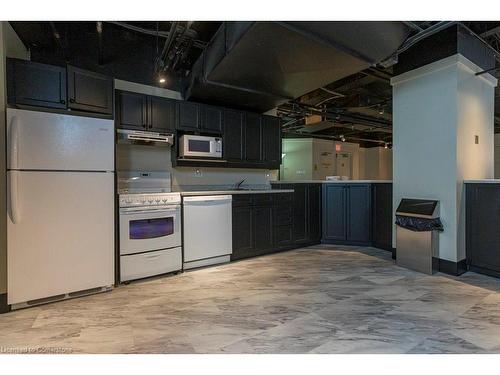 702-36 James Street S, Hamilton, ON - Indoor Photo Showing Kitchen