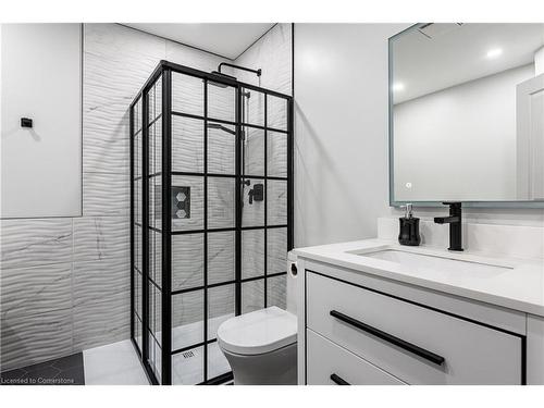 43 Flynn Court, St. Catharines, ON - Indoor Photo Showing Bathroom