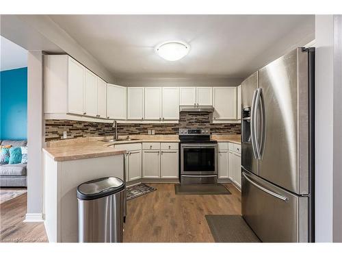 43 Flynn Court, St. Catharines, ON - Indoor Photo Showing Kitchen