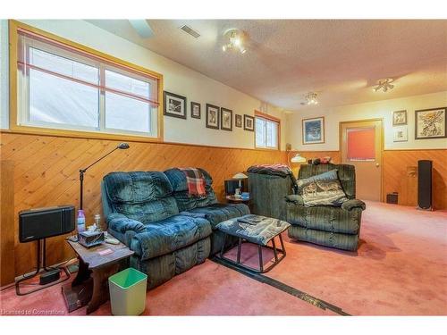 183 Main Street S, St. George, ON - Indoor Photo Showing Living Room