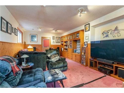 183 Main Street S, St. George, ON - Indoor Photo Showing Living Room