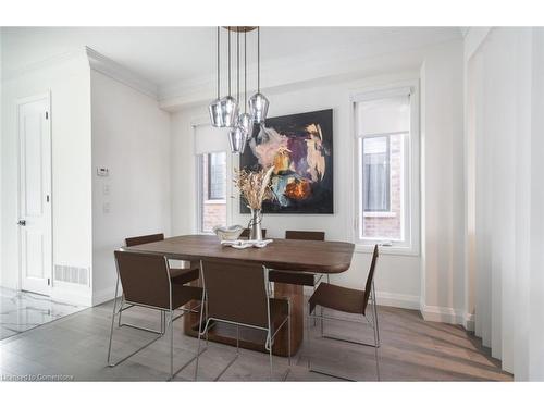 128 Fairey Crescent, Mount Hope, ON - Indoor Photo Showing Dining Room