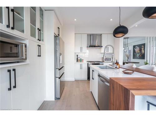 128 Fairey Crescent, Mount Hope, ON - Indoor Photo Showing Kitchen With Stainless Steel Kitchen With Double Sink With Upgraded Kitchen