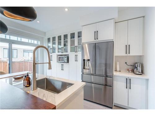 128 Fairey Crescent, Mount Hope, ON - Indoor Photo Showing Kitchen With Stainless Steel Kitchen