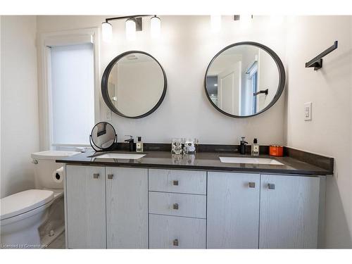 128 Fairey Crescent, Mount Hope, ON - Indoor Photo Showing Bathroom