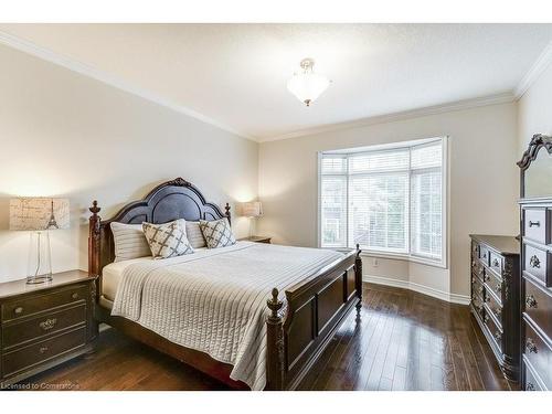 4 Truedell Circle, Waterdown, ON - Indoor Photo Showing Bedroom