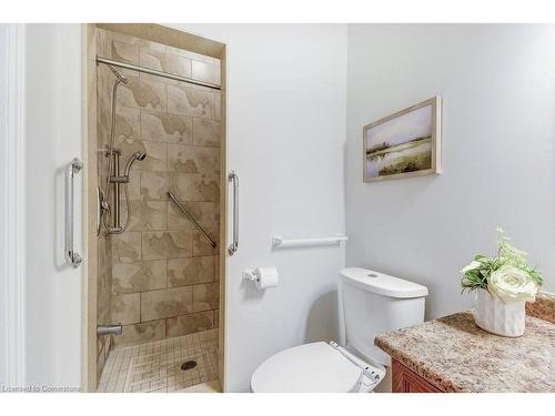 4 Truedell Circle, Waterdown, ON - Indoor Photo Showing Bathroom