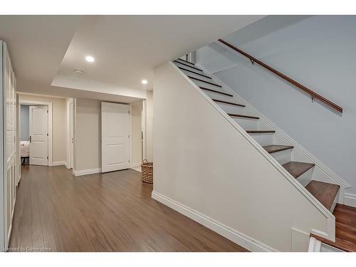 2428 Lakeshore Road, Burlington, ON - Indoor Photo Showing Other Room