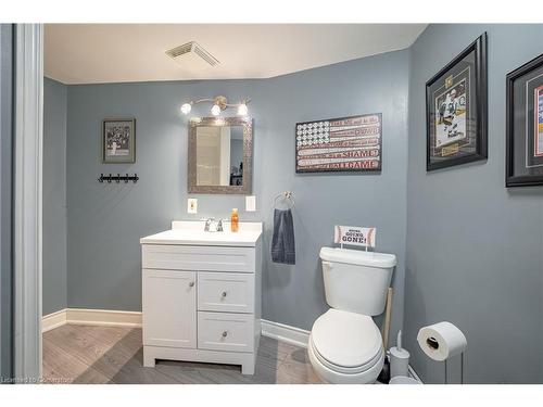 21 Hillgarden Road, St. Catharines, ON - Indoor Photo Showing Bathroom