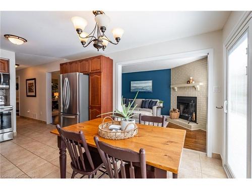 5740 Stibbard Road, Mississauga, ON - Indoor Photo Showing Dining Room