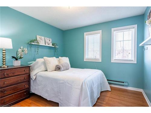 5740 Stibbard Road, Mississauga, ON - Indoor Photo Showing Bedroom