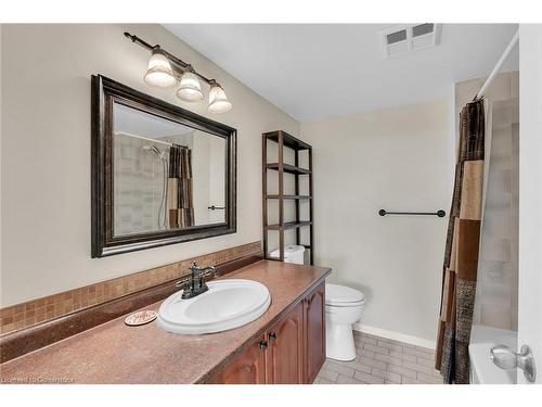 409-1270 Maple Crossing Boulevard, Burlington, ON - Indoor Photo Showing Bathroom