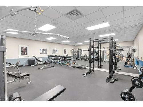 409-1270 Maple Crossing Boulevard, Burlington, ON - Indoor Photo Showing Gym Room