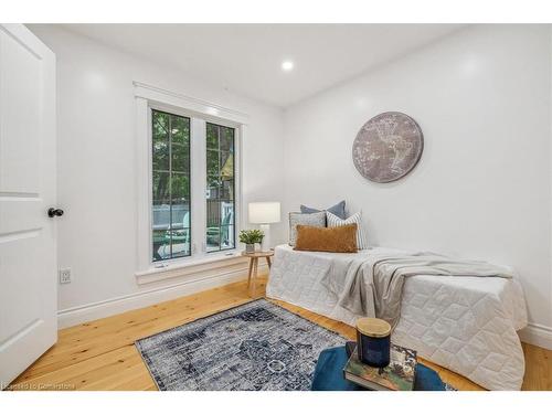 3 East Street, Grimsby, ON - Indoor Photo Showing Bedroom