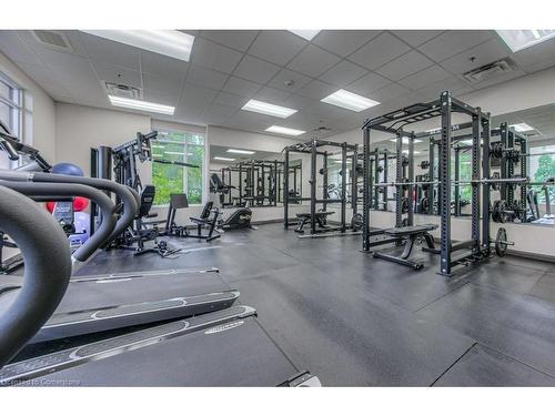 404-90 Charlton Avenue W, Hamilton, ON - Indoor Photo Showing Gym Room