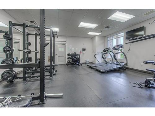 404-90 Charlton Avenue W, Hamilton, ON - Indoor Photo Showing Gym Room