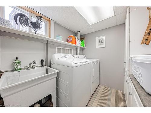 417 East 43Rd Street, Hamilton, ON - Indoor Photo Showing Laundry Room