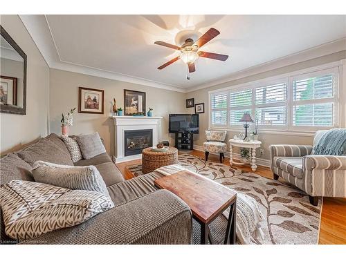 417 East 43Rd Street, Hamilton, ON - Indoor Photo Showing Living Room With Fireplace