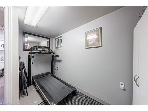 417 East 43Rd Street, Hamilton, ON - Indoor Photo Showing Gym Room