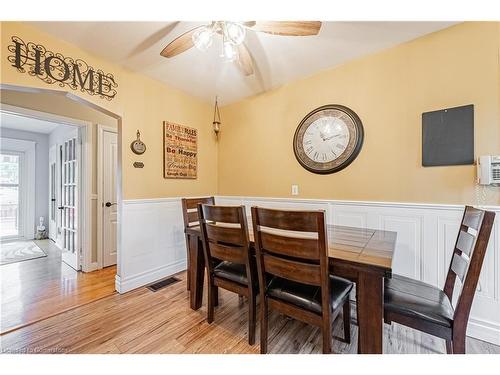 417 East 43Rd Street, Hamilton, ON - Indoor Photo Showing Dining Room