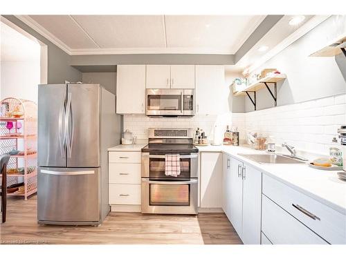 205-41 Rykert Street, St. Catharines, ON - Indoor Photo Showing Kitchen