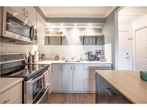 205-41 Rykert Street, St. Catharines, ON - Indoor Photo Showing Kitchen