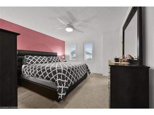 35 Willowbanks Terrace, Hamilton, ON - Indoor Photo Showing Bedroom