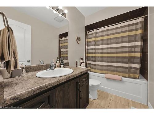 35 Willowbanks Terrace, Hamilton, ON - Indoor Photo Showing Bathroom