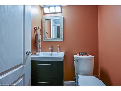 35 Willowbanks Terrace, Hamilton, ON - Indoor Photo Showing Bathroom