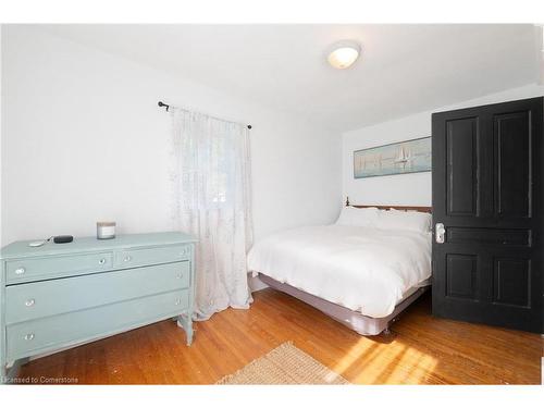 129 Forest Avenue, Port Colborne, ON - Indoor Photo Showing Bedroom