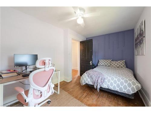 129 Forest Avenue, Port Colborne, ON - Indoor Photo Showing Bedroom