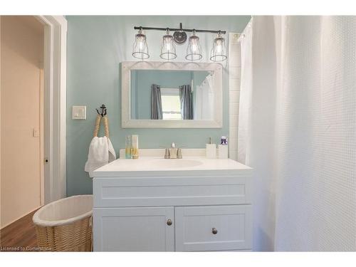 129 Forest Avenue, Port Colborne, ON - Indoor Photo Showing Bathroom