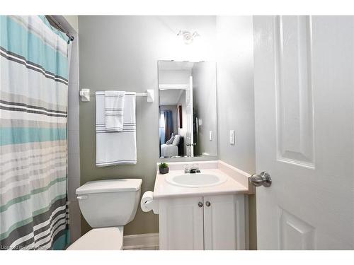 2345 Carpenters Circle, Oakville, ON - Indoor Photo Showing Bathroom