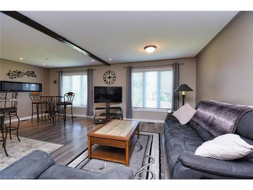 44 Backus Drive, Port Rowan, ON - Indoor Photo Showing Living Room