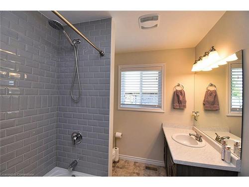 44 Backus Drive, Port Rowan, ON - Indoor Photo Showing Bathroom