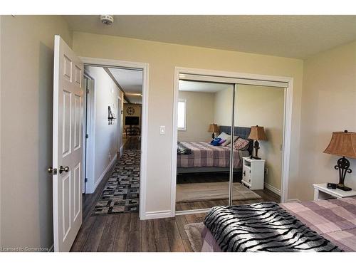 44 Backus Drive, Port Rowan, ON - Indoor Photo Showing Bedroom