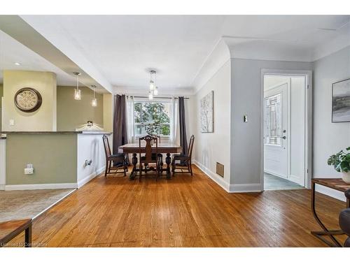 276 West 2Nd Street, Hamilton, ON - Indoor Photo Showing Dining Room