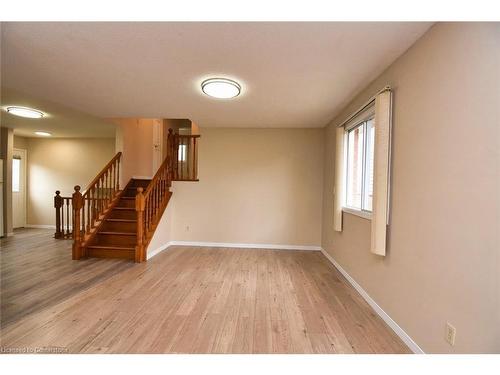 15 Broughton Avenue, Hamilton, ON - Indoor Photo Showing Other Room