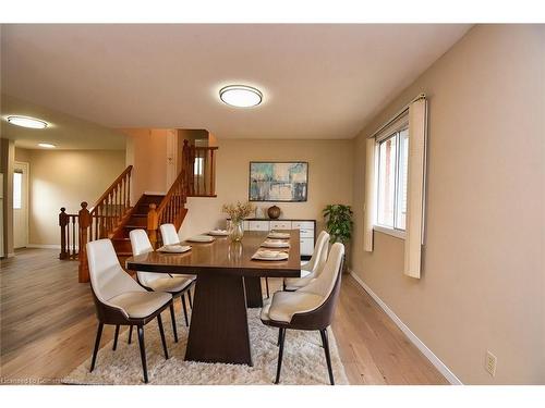 15 Broughton Avenue, Hamilton, ON - Indoor Photo Showing Dining Room