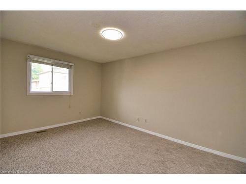 15 Broughton Avenue, Hamilton, ON - Indoor Photo Showing Other Room