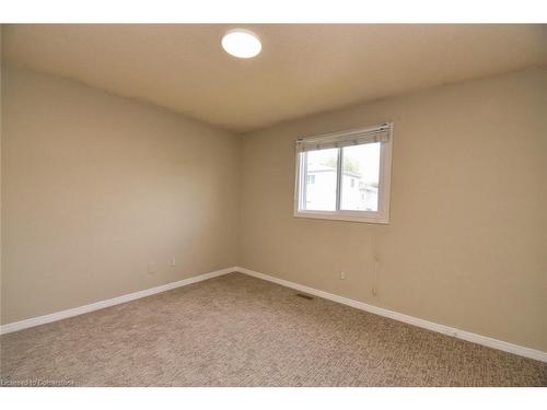 15 Broughton Avenue, Hamilton, ON - Indoor Photo Showing Other Room